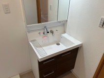 三面鏡付洗髪洗面化粧台新調
