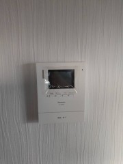 インターホン（内）